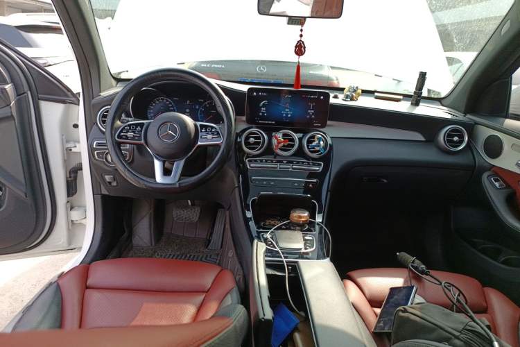 Used Mercedes-Benz GLC 2022 Refreshed GLC 300 L 4MATIC Dynamic Edition Prestige Version Center Console