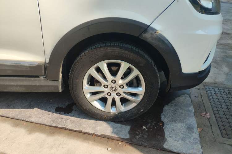 Used Dongfeng Fengon 370 2016 1.5L Manual Standard Model II 7 Seats