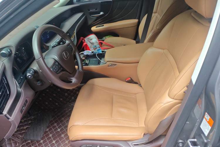 Used Lexus LS 2020 500h Excellence Edition China VI standard
