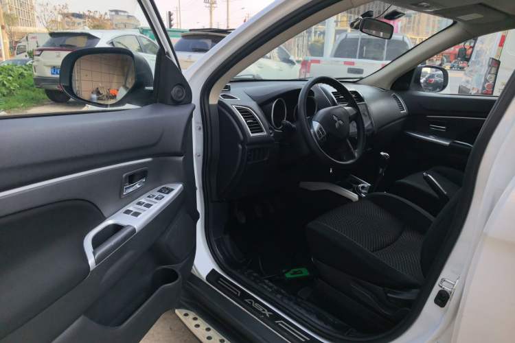 Used Mitsubishi ASX 2016 1.6L Manual Two-Wheel Drive Entry Version