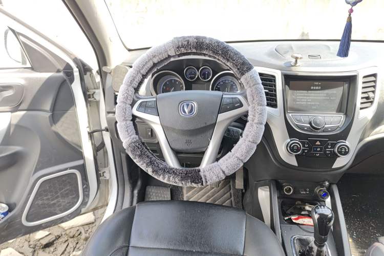Used Changan CS35 2016 1.6L Manual Luxury Model China V Standard
