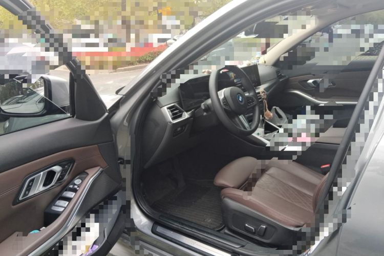 Used BMW i3 2024 eDrive 35 L
