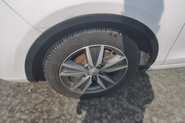 Used CHANGAN Eado 2016 1.6L Manual Junku Model Left Front Wheel Hub