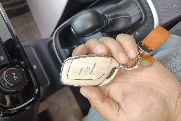 Used Roewe Clever 2022 311km QiQi BoBo Edition Vehicle Key