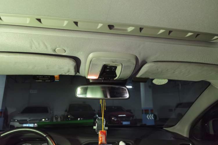 Used Volvo V60 2013 T5 Zhiya Edition