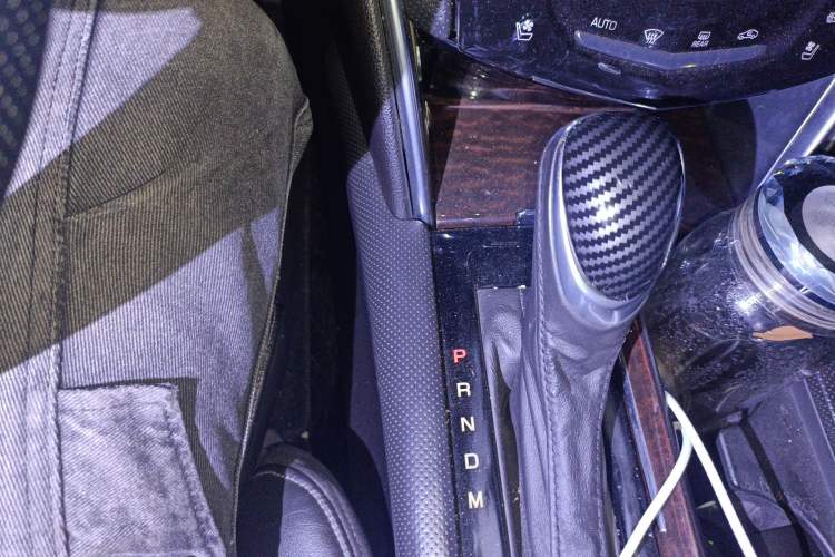 Used Cadillac XTS 2013 28T Luxury Model
