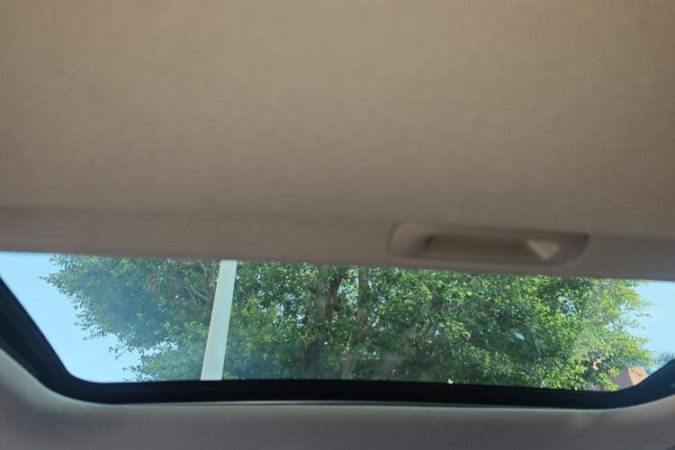 Used Kia K2 2015 Sedan 1.6L Automatic Transmission Premium