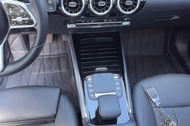 Used Mercedes-Benz B-Class 2022 Second Facelift B 200 Fashion Edition
