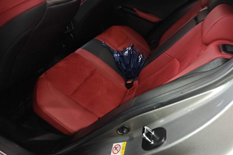 Used Lexus UX 2019 260h F SPORT All-Wheel-Drive Model China VI Standard
