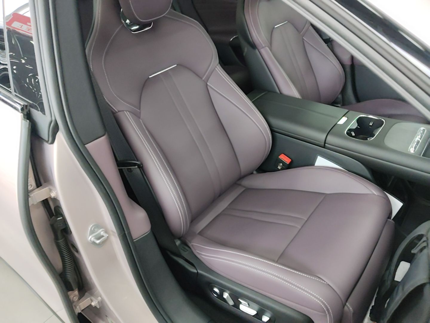 Xiaomi Auto SU7 2026 Model Standard Edition — снимка 19