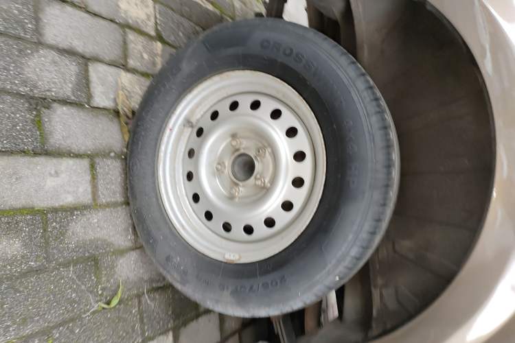 Used Foton MP-X E 2016 2.0L Commercial Version 4Gi-VVT