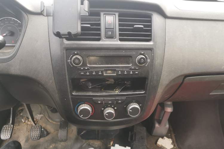 Used Wuling Rongguang 2014 1.2L S Base Model