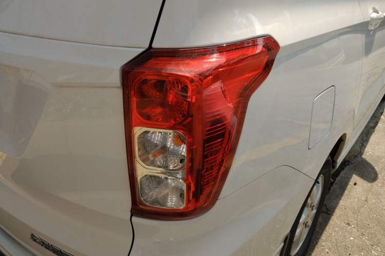 Used Wuling Hongguang 2019 1.5L S Standard Version China VI LAR
