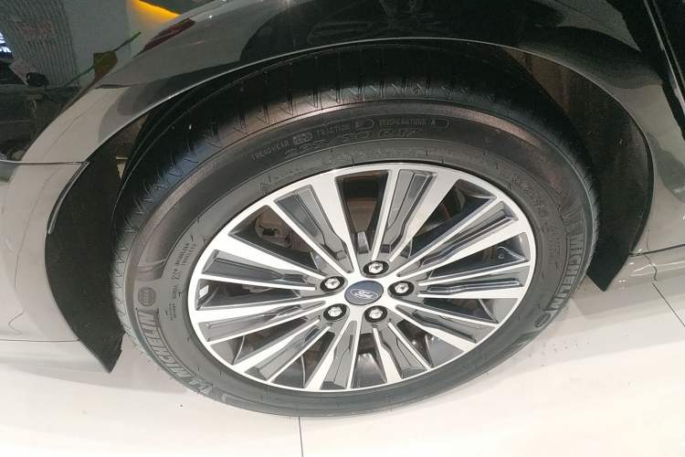 Used Ford Mondeo 2017 EcoBoost 200 Luxury Model
