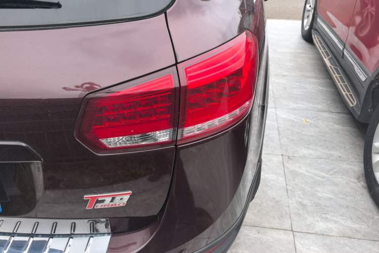 Used Yema T70 2017 T70S Sport Edition 1.8T CVT Flagship Model
