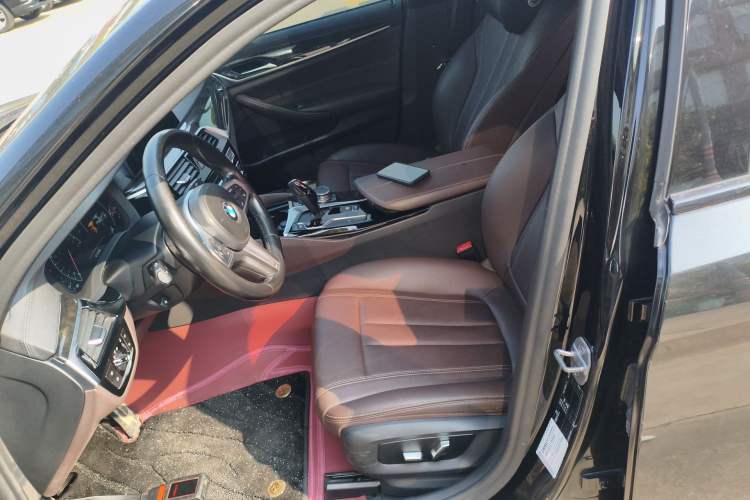 Used BMW 5 Series 2019 525Li M Sport Package