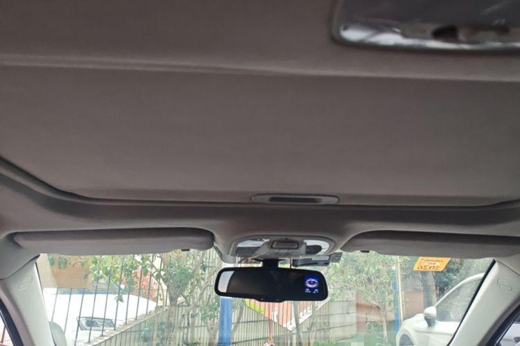 Used BYD Qin New Energy 2014 1.5T Flagship Model Headliner