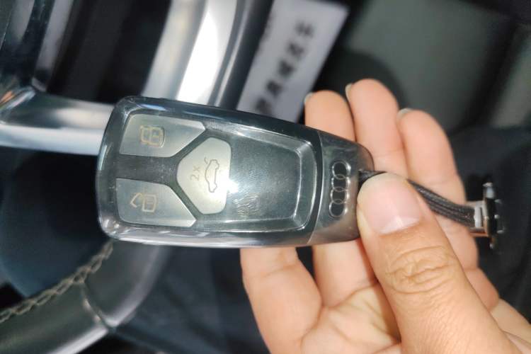 Used Audi Q5L 2022 40T Fashionable and Dynamic Model Interior 1