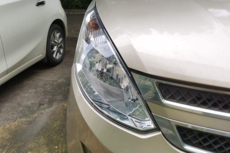 Used Wuling Rongguang V 2016 1.5L Standard Version
