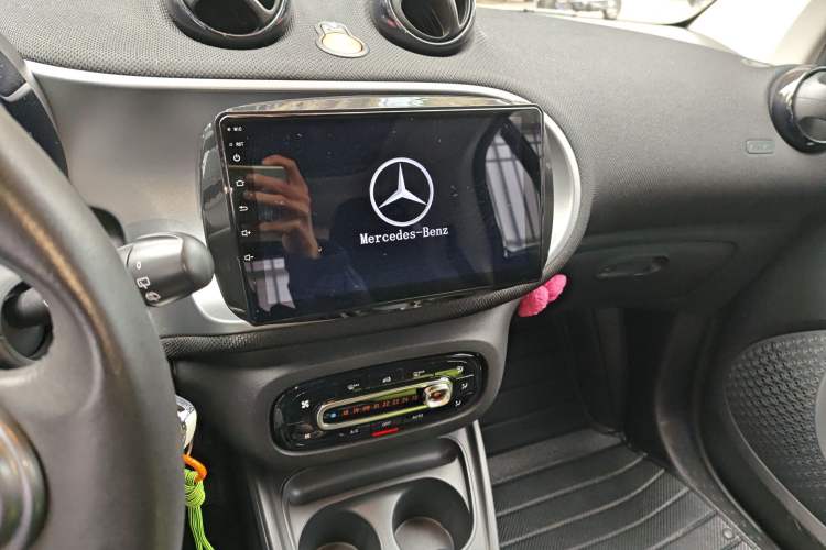 Used smart fortwo 2015 1.0L 52 kW Hardtop Passion Edition
