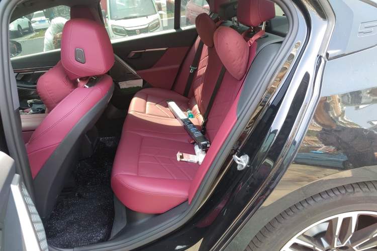 Used BMW 5 Series 2024 525i M Sport Package Left Rear Seat