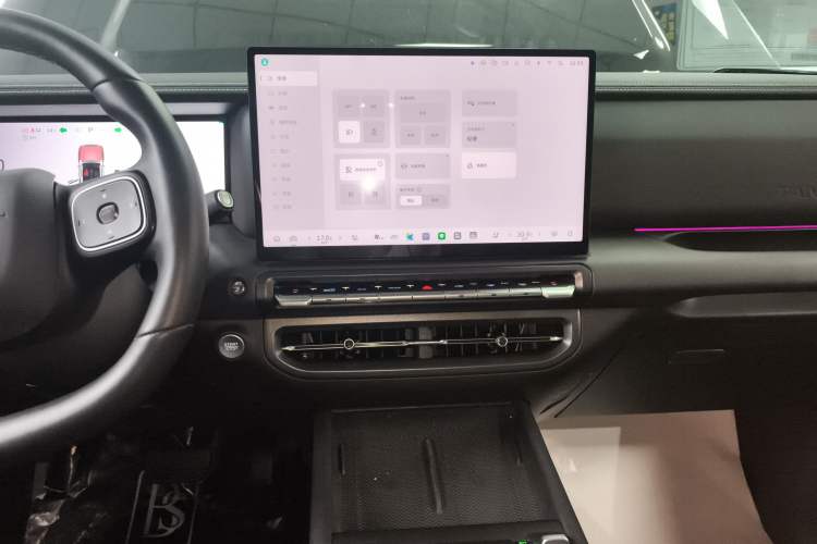 Used Tank 300 2025 2.4T Diesel Version