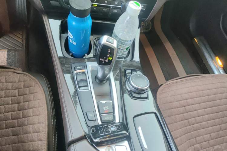 Used BMW 5 Series 2017 525Li Luxury Design Package
