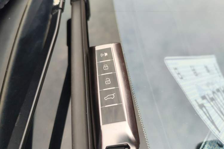 Used Wey VV5 2017 2.0T Flagship Edition
