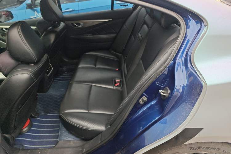 Used Infiniti Q50L 2018 2.0T Enjoyment Version China VI Standard Left Rear Seat
