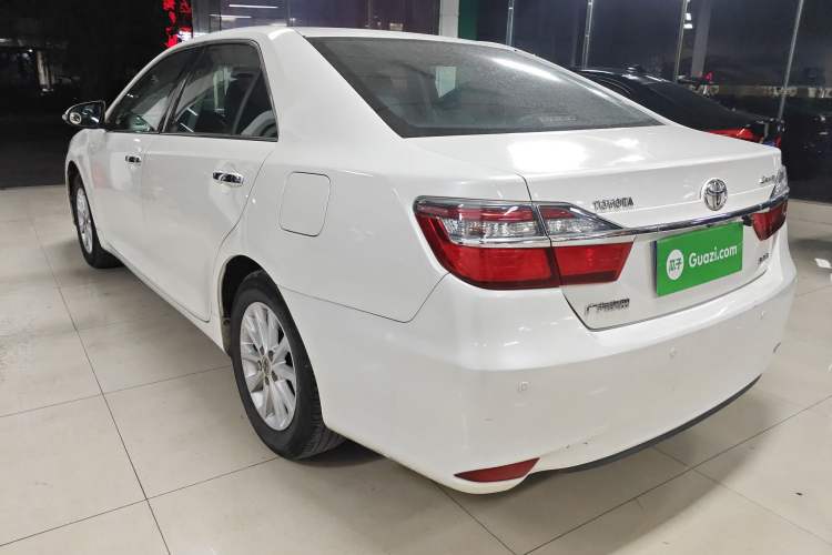 Used Toyota Camry 2015 2.0G Premier Edition

