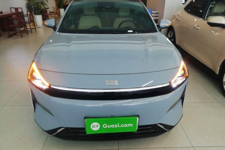 Used Geely Galaxy L6 2023 125km Starship