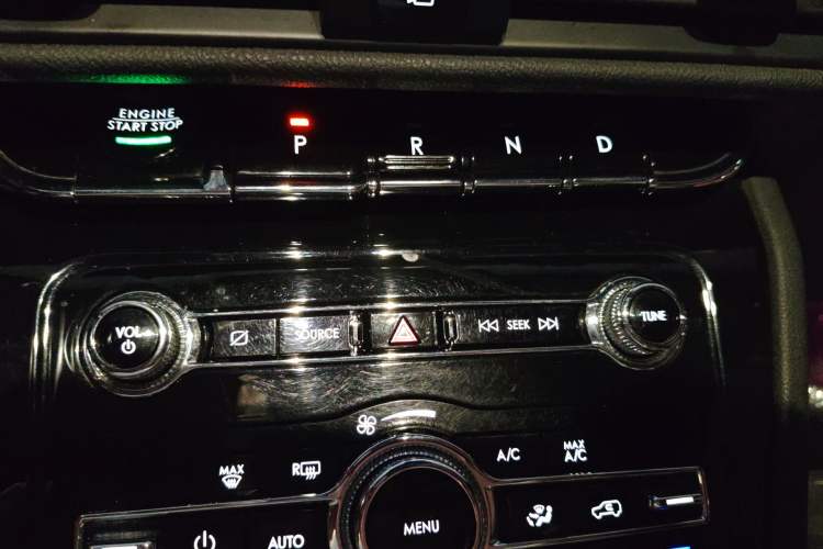 Used Lincoln Corsair 2021 2.0T Two-Wheel-Drive Luxury Edition