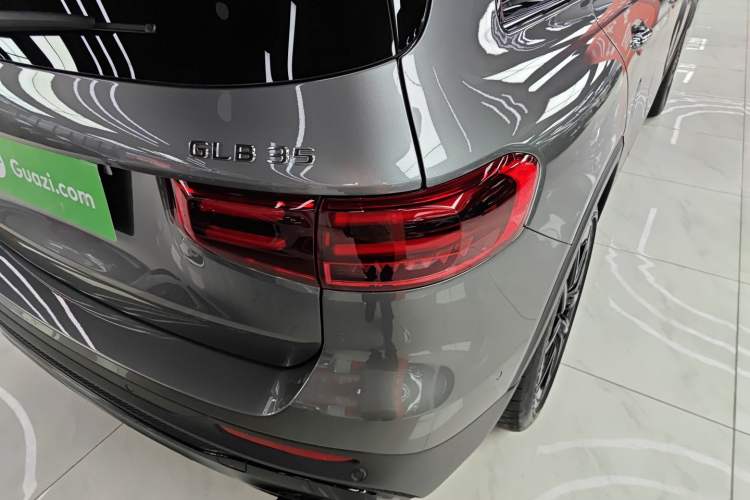 Used Mercedes-Benz GLB AMG 2024 AMG GLB 35 4MATIC Exterior 3