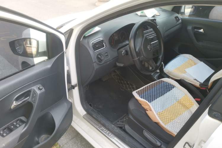 Used Volkswagen Polo 2014 1.4L Automatic Comfort Edition Driver Seat