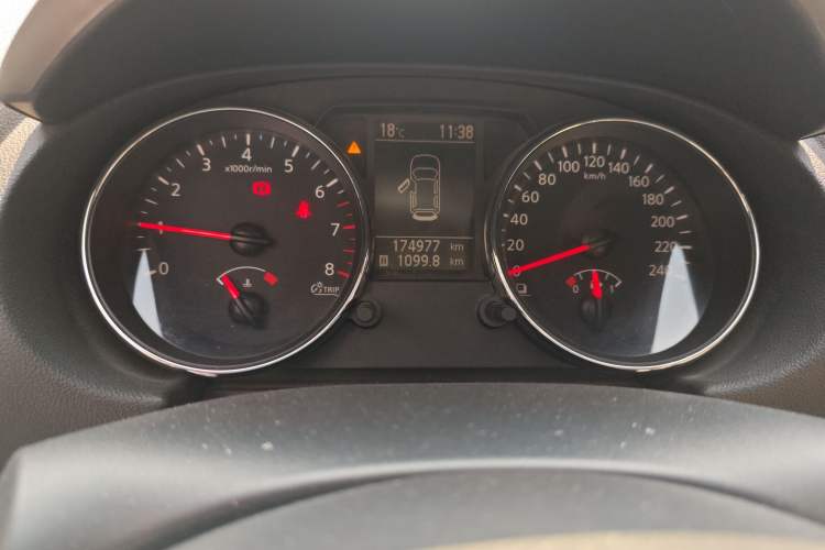 Used Nissan Qashqai 2012 2.0 XL Fire 6MT 2WD Odometer Close Up