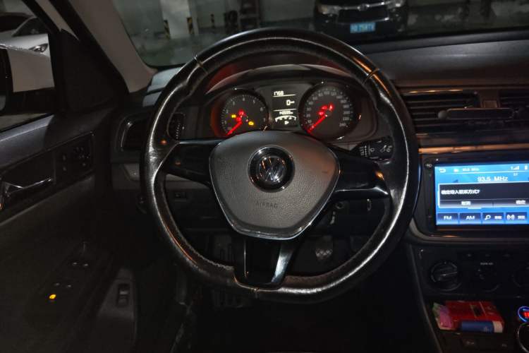 Used Volkswagen Lavida 2015 1.6L Manual Comfort Edition Steering Wheel