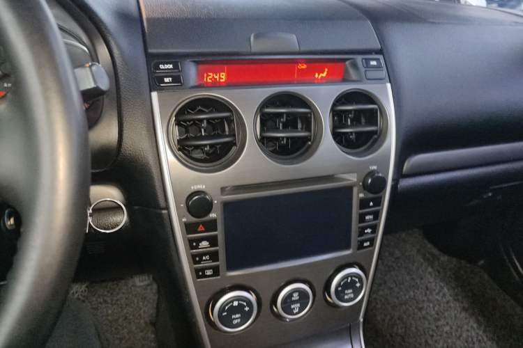 Used Mazda 6 2013 2.0L Automatic Fashion Edition Audio And AC Panel