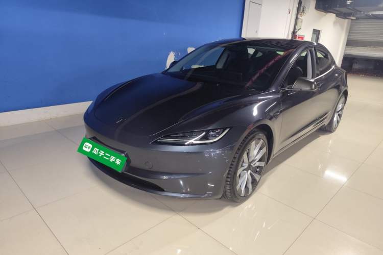 Used Tesla Model 3 2023 Long-Range All-Wheel-Drive Version