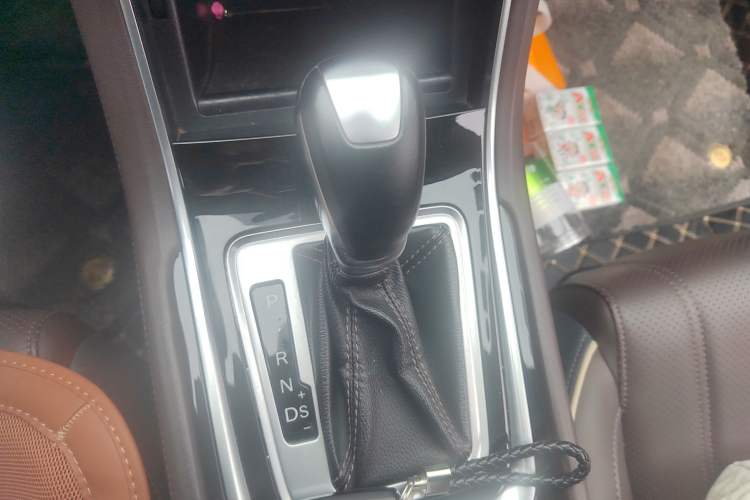 Used CHANGAN Raeton CC 2018 1.5T Automatic Haoya Model China V Standard
