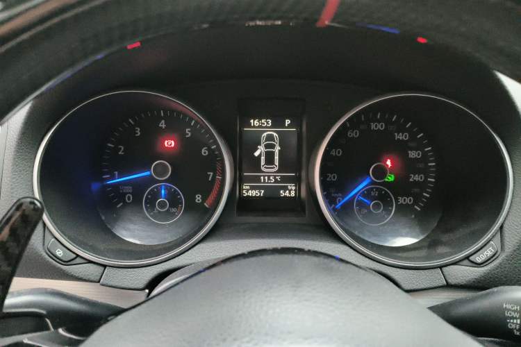 Used Volkswagen Golf 2011 2.0 TSI R Instrument Cluster