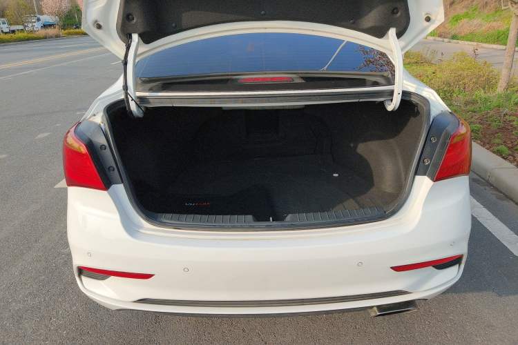 Used Hyundai Mistra 2019 1.8L Automatic Smart GLS Commemorative Model China VI Standard