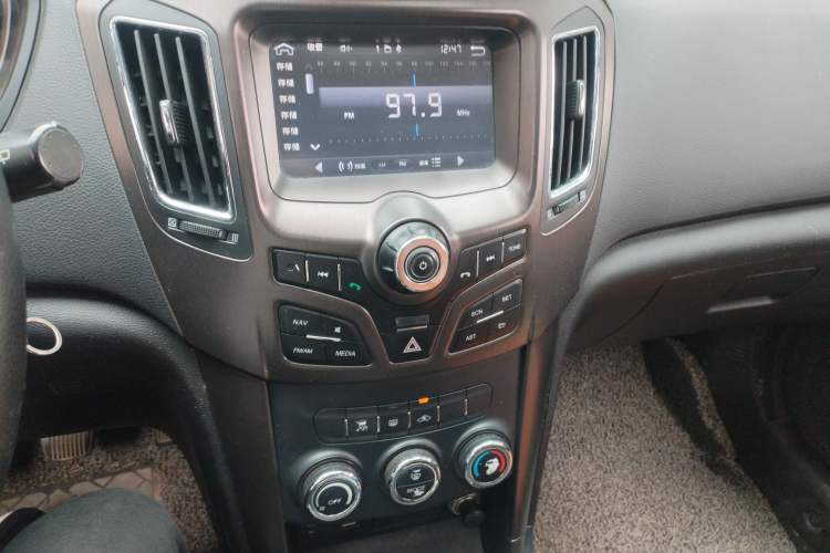Used Haima S7 2015 Revised Version 2.0L Manual – Zongcheng Edition
