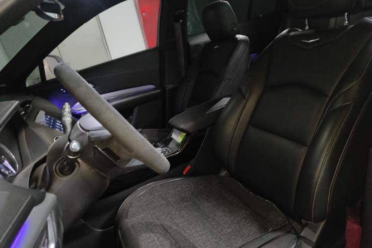 Used Cadillac XT4 2021 28T Two-Wheel Drive Leading Version Left Front Seat