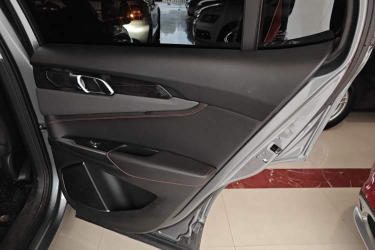 Used Lynk & Co 01 2019 2.0T Two-Wheel Drive Zhaopu Version China VI Standard