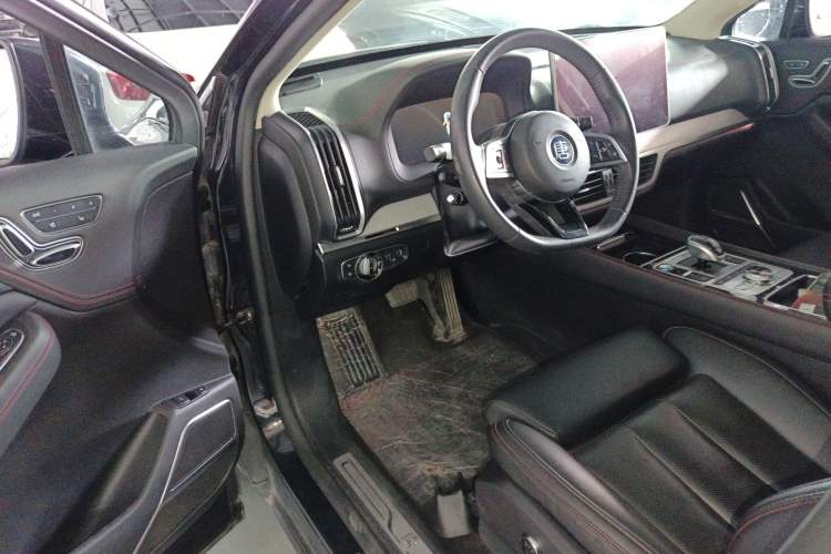 Used BYD Tang New Energy 2019 DM 2.0T All-Wheel Drive Connected Leading Model 7 Seats China VI Standard Driver Seat