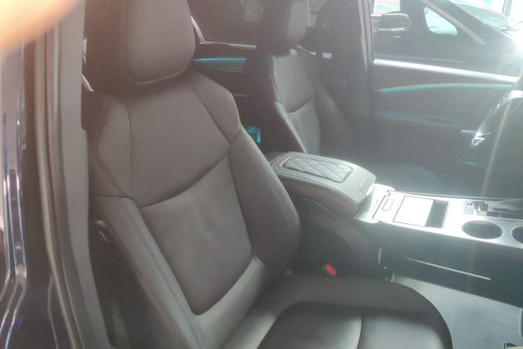 Used Toyota Sienna 2021 2.5L Hybrid Platinum Edition