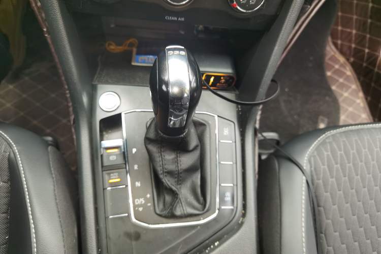 Used Volkswagen Tiguan L 2019 330TSI Automatic Two-Wheel Drive Luxury Edition China VI Standard