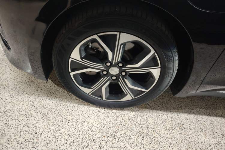 Used Hongqi E-QM5 2021 Charging Version Flagship Edition
