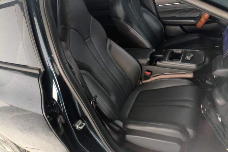 Used Dongfeng Aeolus L7 New Energy 2024 205 Pro
