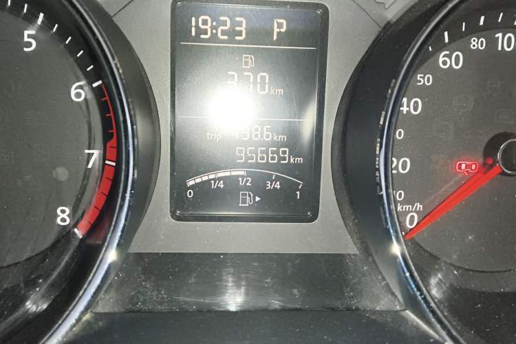 Used Volkswagen Sagitar 2017 1.6L Automatic Comfort Model Odometer Close Up